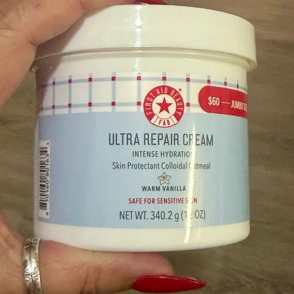 FIRST AID BEAUTY Ultra Repair Cream (Warm Vanilla) - Picture 2 of 7